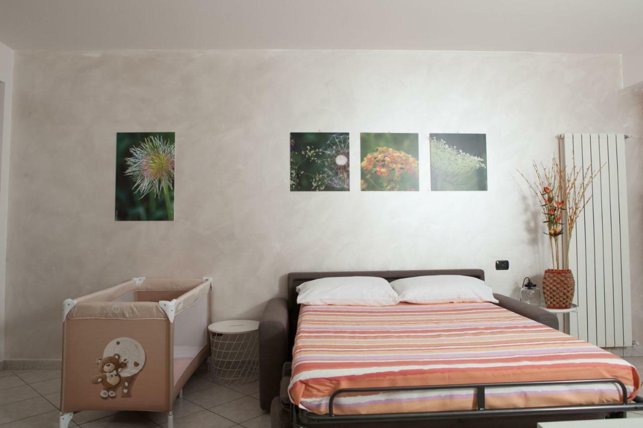 June 13Th Comfort Studio Omegna Buitenkant foto